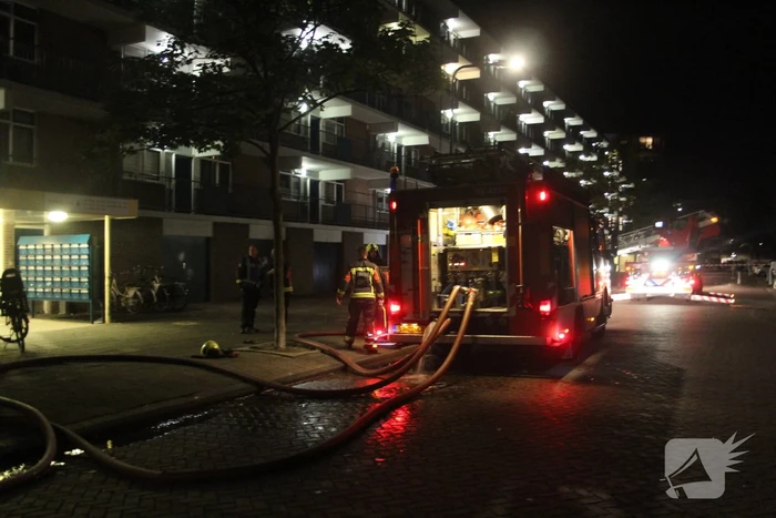 Grote uitslaande brand in appartementencomplex