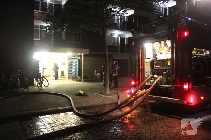 Grote uitslaande brand in appartementencomplex