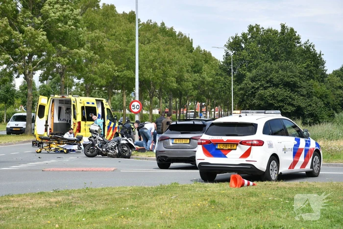 Motor in de kreukels bij verkeersongeval
