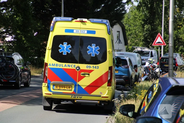 Motorrijder gewond bij botsing met auto