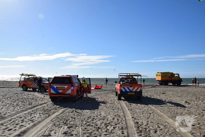 Surfers in problemen geraakt op zee