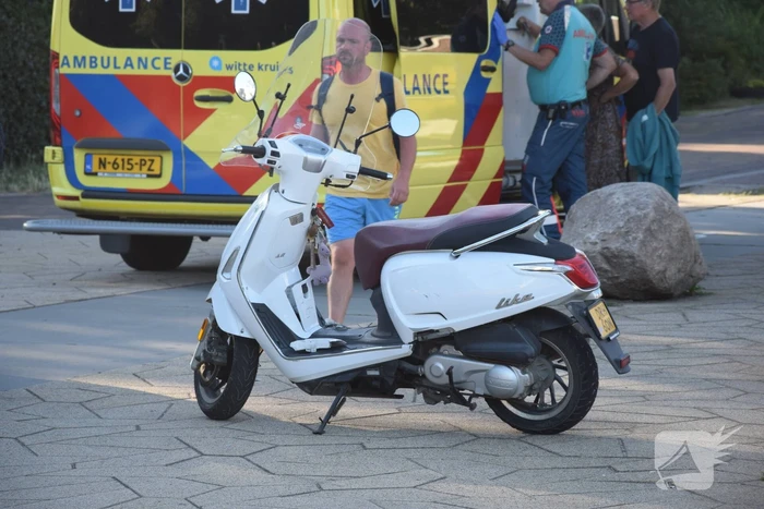 Scooterrijdster gaat hard onderuit