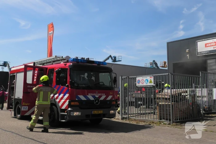 Brand in loods van verhuurbedrijf Abird