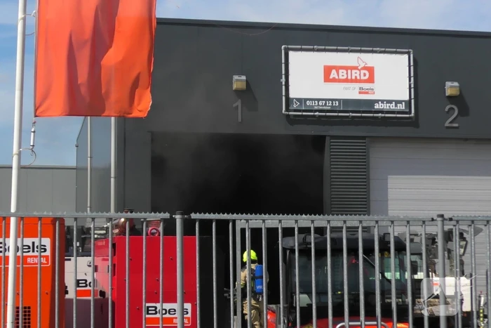 Brand in loods van verhuurbedrijf Abird