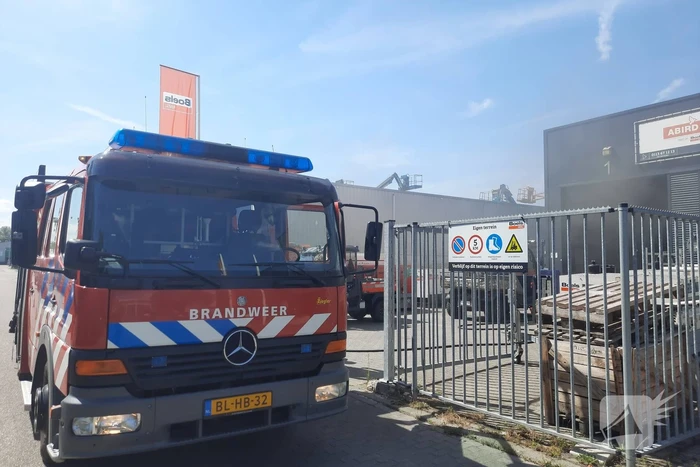 Brand in loods van verhuurbedrijf Abird