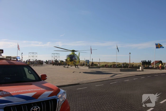 Twee drenkelingen uit zee gehaald