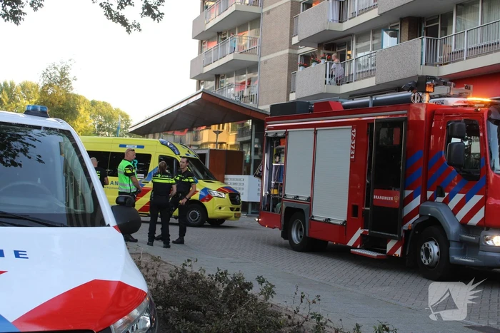Magnetron zorgt voor brand in flat