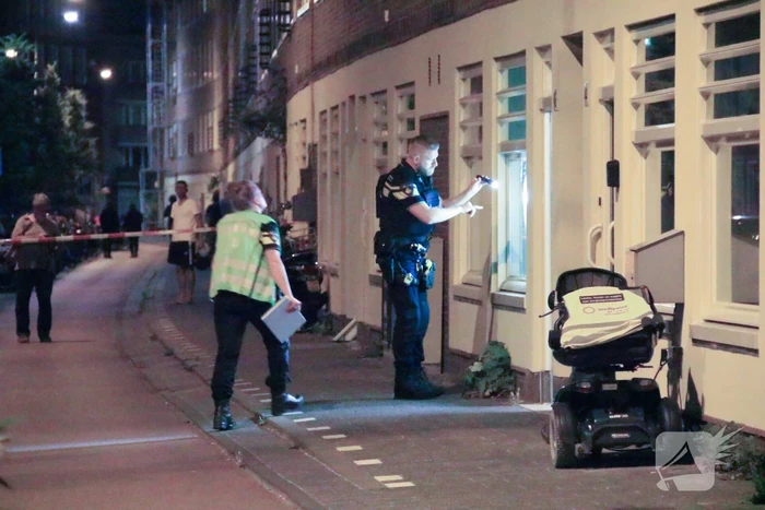 Twee mannen op de vlucht na schietpartij op woning