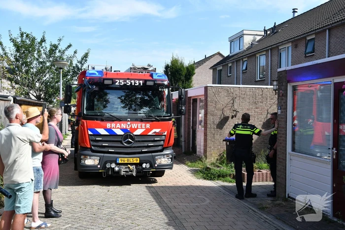 Tussenwoning vol rook door vergeten pan op fornuis