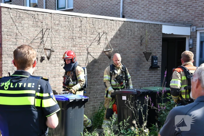 Tussenwoning vol rook door vergeten pan op fornuis
