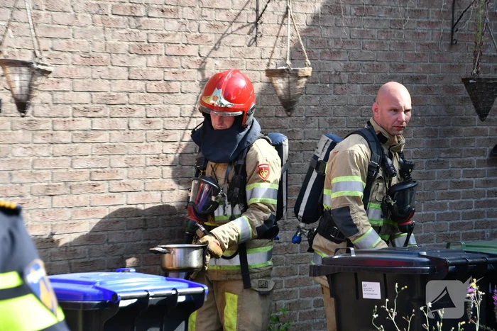 Tussenwoning vol rook door vergeten pan op fornuis