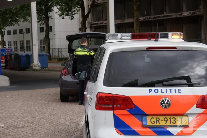 Automobilist met meerdere lachgasflessen aangehouden