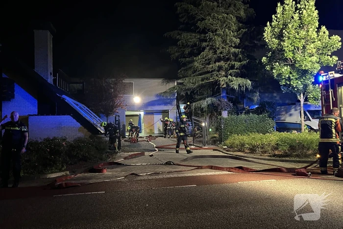 Flinke rookontwikkeling bij grote brand