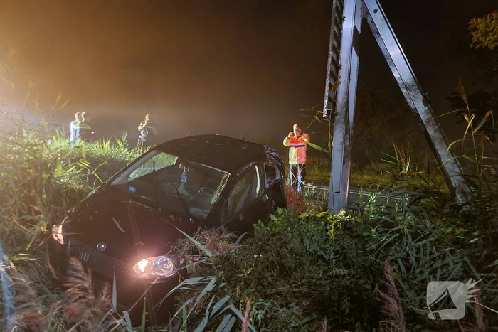 Schade na aanrijding met boom en bord