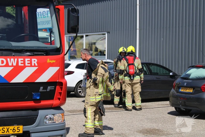 Kortsluiting zorgt voor brand in loods