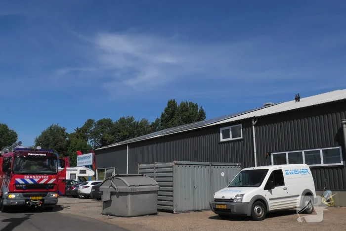 Kortsluiting zorgt voor brand in loods