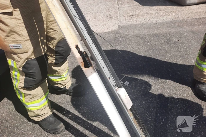 Kortsluiting zorgt voor brand in loods