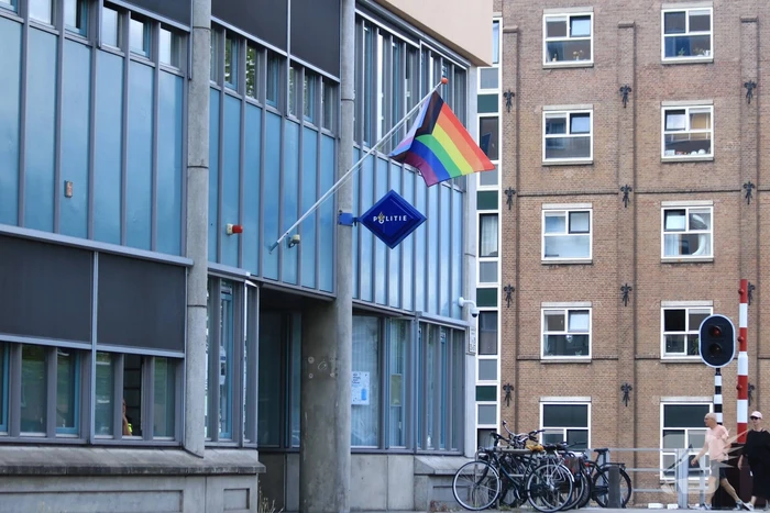Gezellige drukte tijden Gay Pride 2022