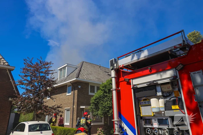 Schuur verwoest door uitslaande brand
