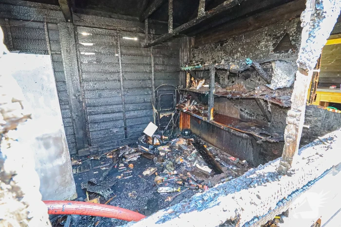 Schuur verwoest door uitslaande brand