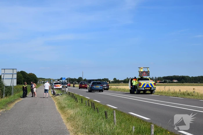 Automobilist vlucht na botsing met fietser