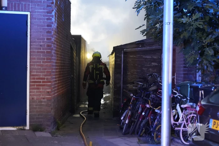 Schuur verwoest door uitslaande brand