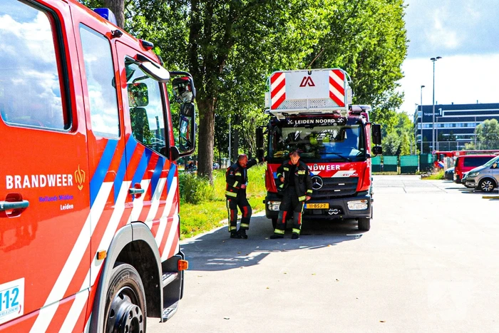 Bedrijfspand ontruimd door rook