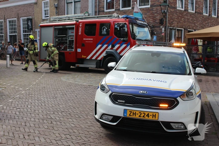 Eigenaar blust zelf brand in bestelbus