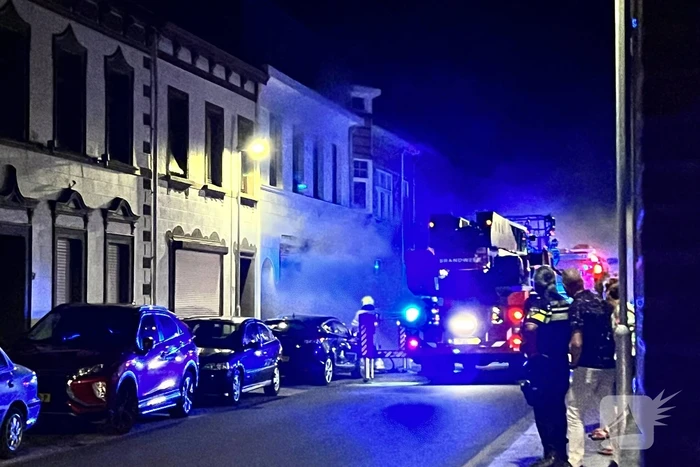 Veel rookontwikkeling bij brand in woning
