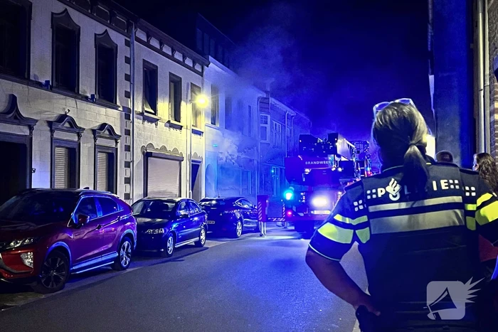 Veel rookontwikkeling bij brand in woning