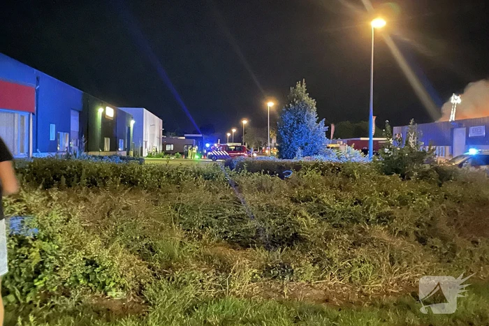 Grote uitslaande brand in loods Leemans Afval en Reiniging