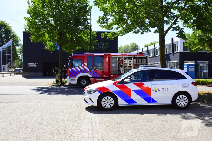 Bedrijfspand ontruimd vanwege brand