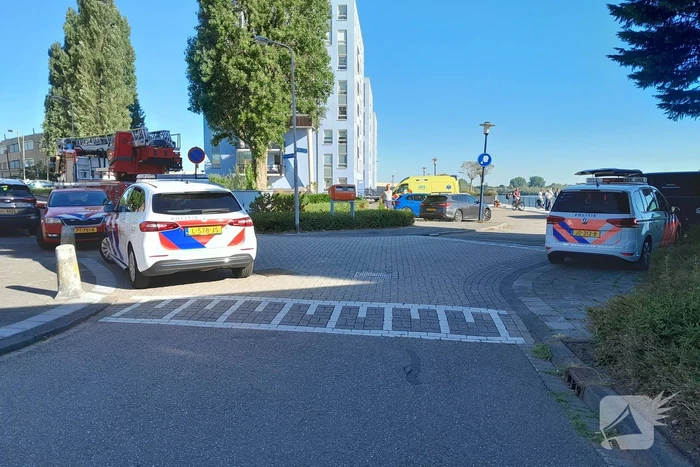 Zoekactie naar mogelijke persoon te water