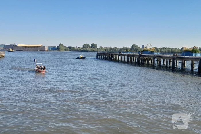 Zoekactie naar mogelijke persoon te water