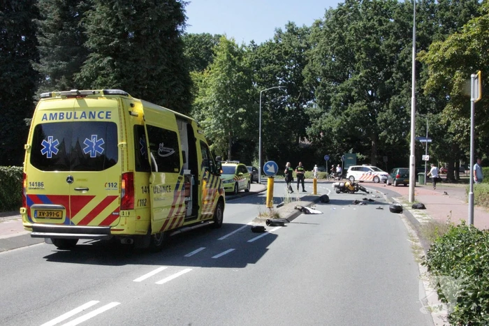 Motorrijder zwaargewond bij verkeersongeval