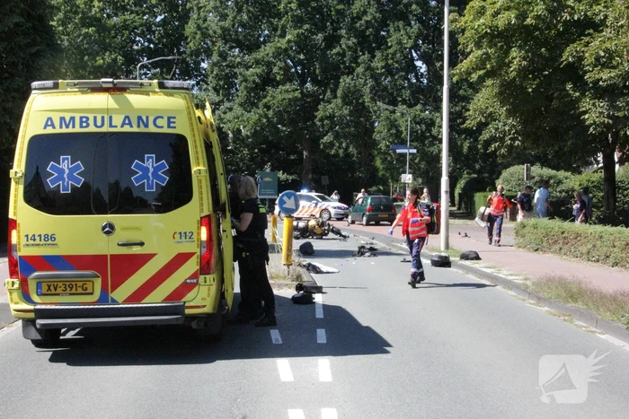 Motorrijder zwaargewond bij verkeersongeval