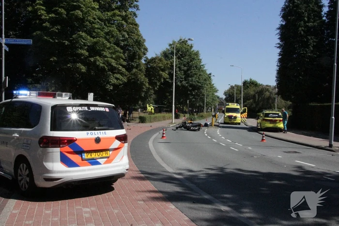 Motorrijder zwaargewond bij verkeersongeval