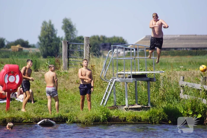 Illegale duikplank is terug van weggeweest