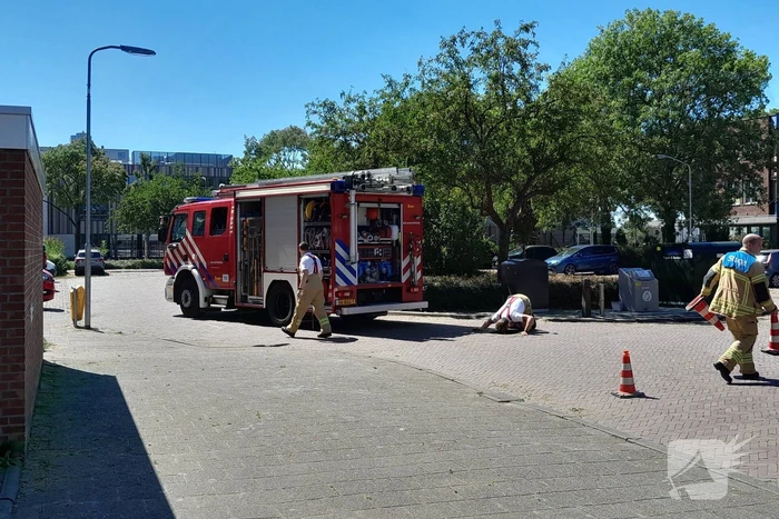 Brandweer doet onderzoek naar vreemde lucht