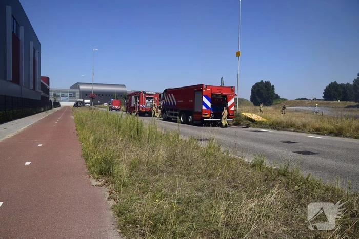 Gras verwoest vanwege brand op braakliggend terrein