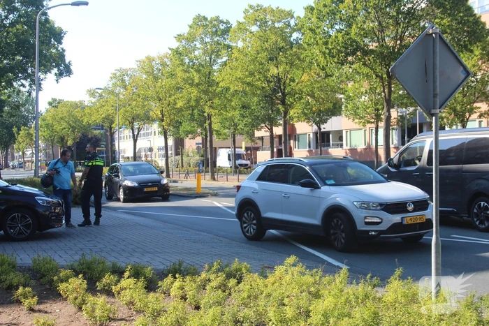 Moeder en kind op fiets aangereden