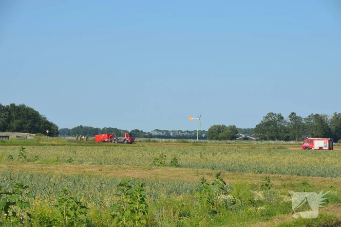 Grote brand in kuilbalen op boerderij
