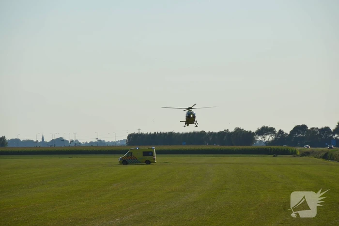 Persoon overleden na belanden in sloot bij ongeval