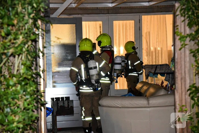Uitslaande brand verwoest woning