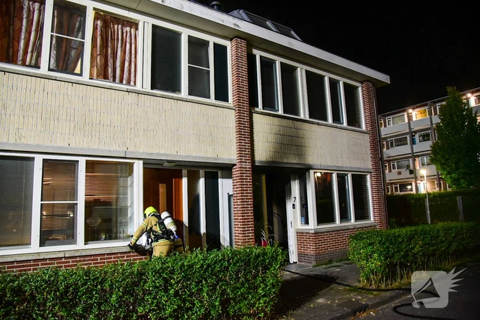 Uitslaande brand verwoest woning
