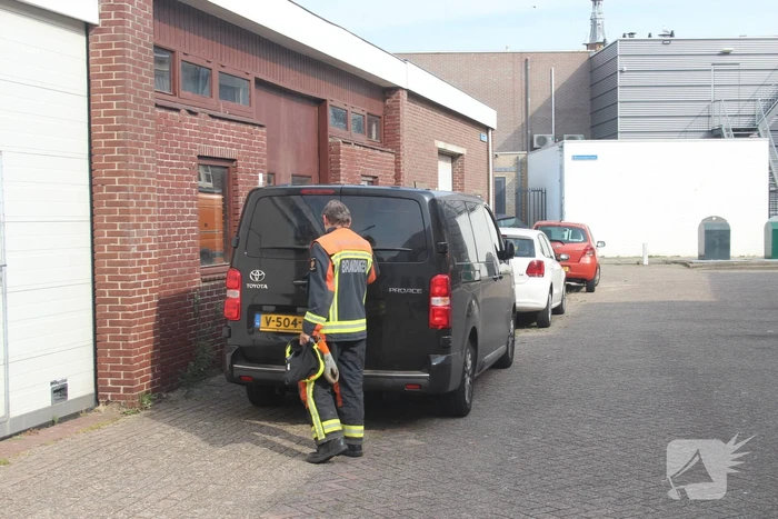 Onderzoek bij bestelbus met mogelijk gestolen brandstof