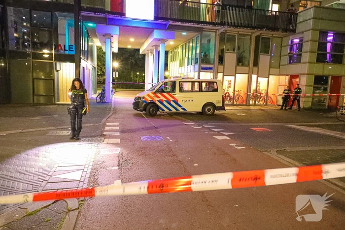 Woning in Bijlmer onder vuur genomen na vechtpartij
