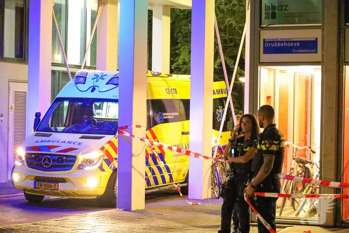 Woning in Bijlmer onder vuur genomen na vechtpartij