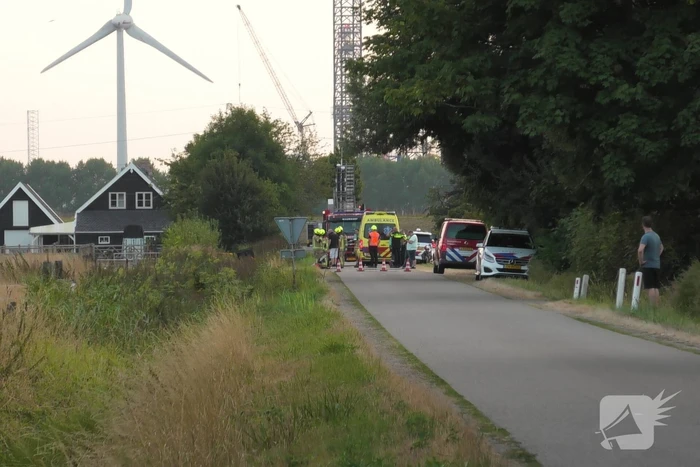 Auto belandt in greppel bij eenzijdig ongeval