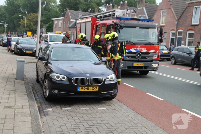 Brand in auto blijkt lek in koelvloeistoftank